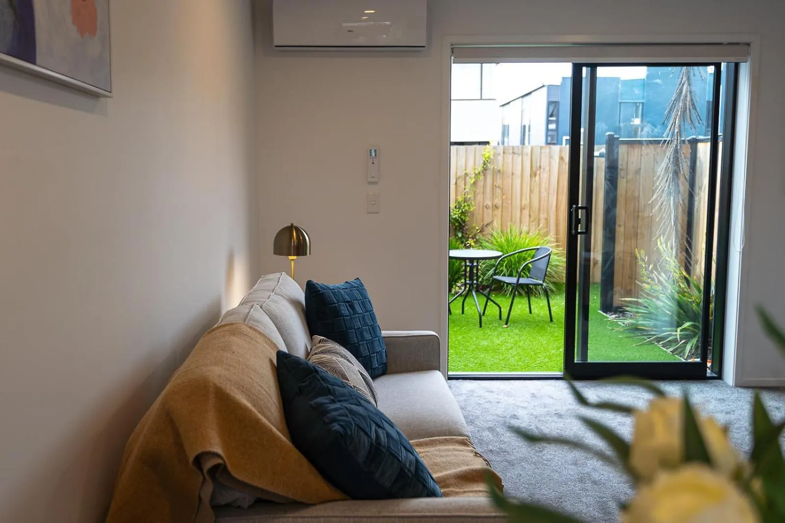 Appartamento Modern 2 Bedroom Townhouse In Cbd With Parking! Sleeps 5 Christchurch